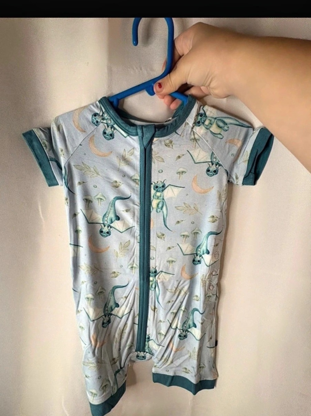 NWT 
The Sleepy Sloth Dragon Dreams Shortie Romper Blue 18-24M